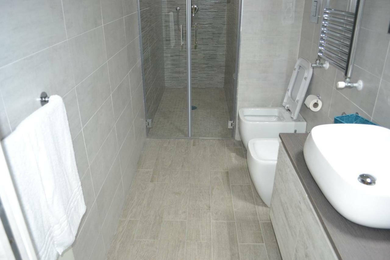 Marina Guest Home Неаполь Экстерьер фото